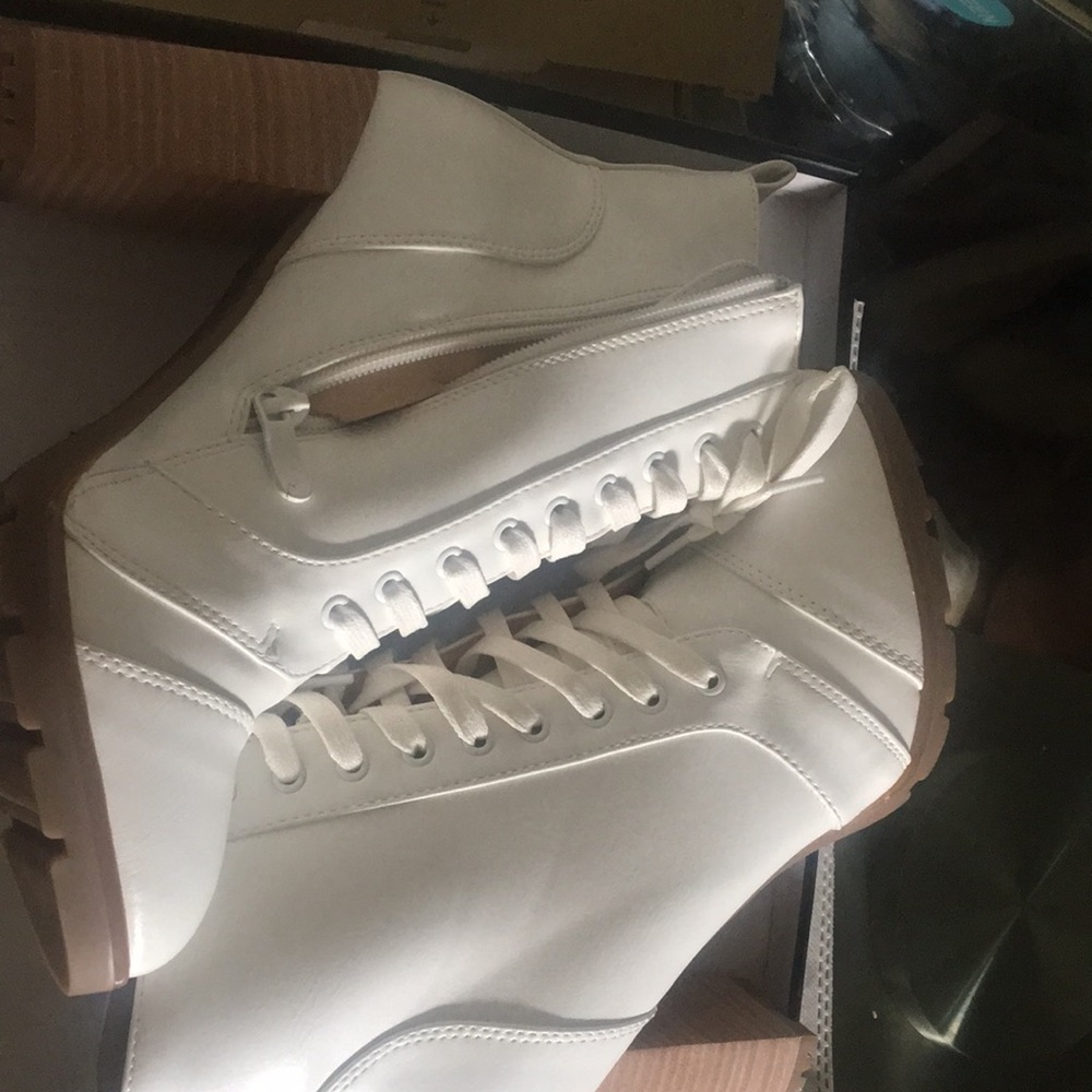 Lulus - Picture 2 of 4